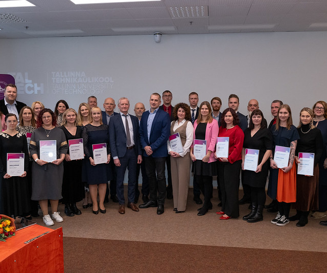 Arengufondi põhikooliõpetajate stipendiumi üleandmine. Pildi autor: Raimond Vink